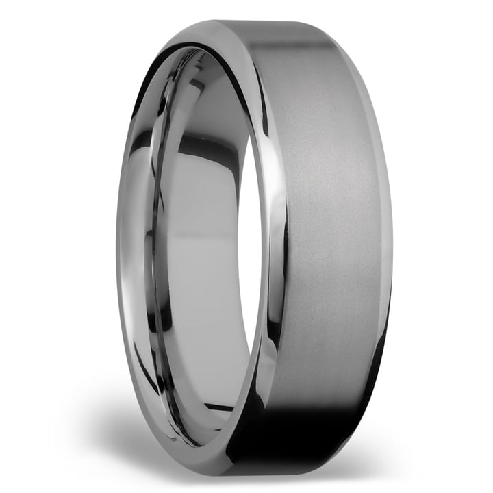 Beveled Men's Wedding Ring in Titanium (7mm)