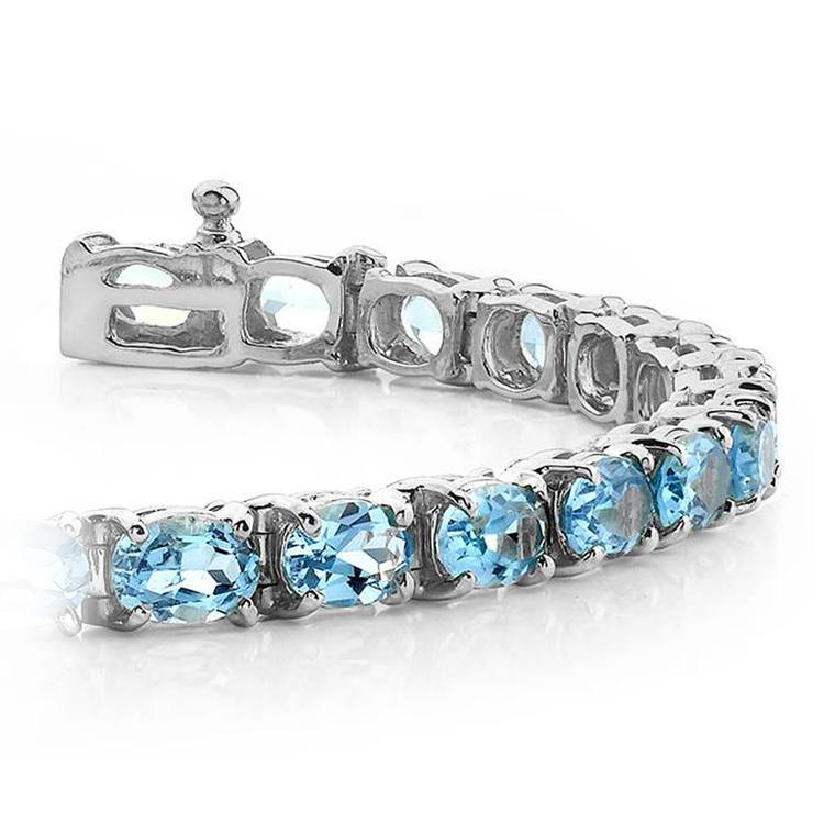 Sky Blue Topaz Bracelet In White Gold (16 Ctw)