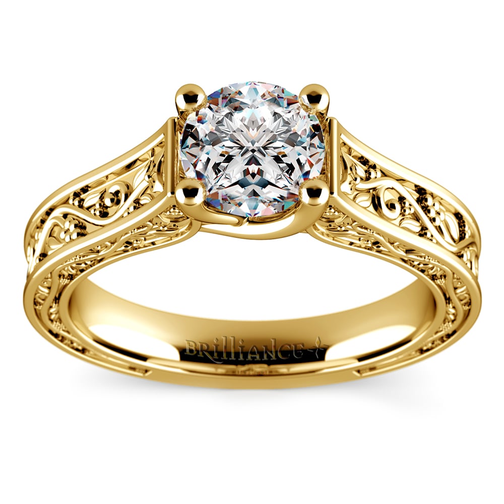 Yellow Gold Vintage Filigree Wedding Ring/ Three Stone Ring/ Women's D