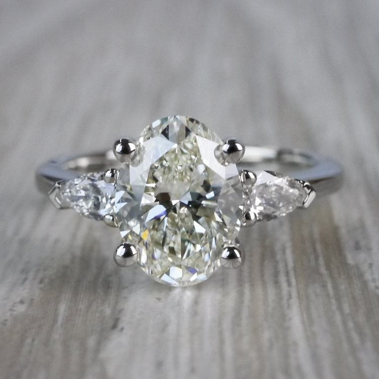 Pear Diamond Engagement Ring in White Gold (1/4 ctw)