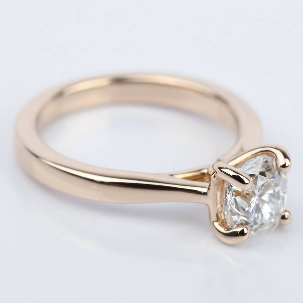 1 carat diamond rose gold ring