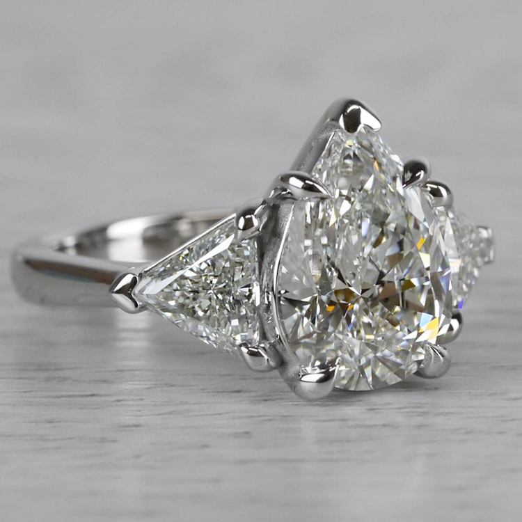 Luxurious Pear Shaped 3 Carat Diamond Ring
