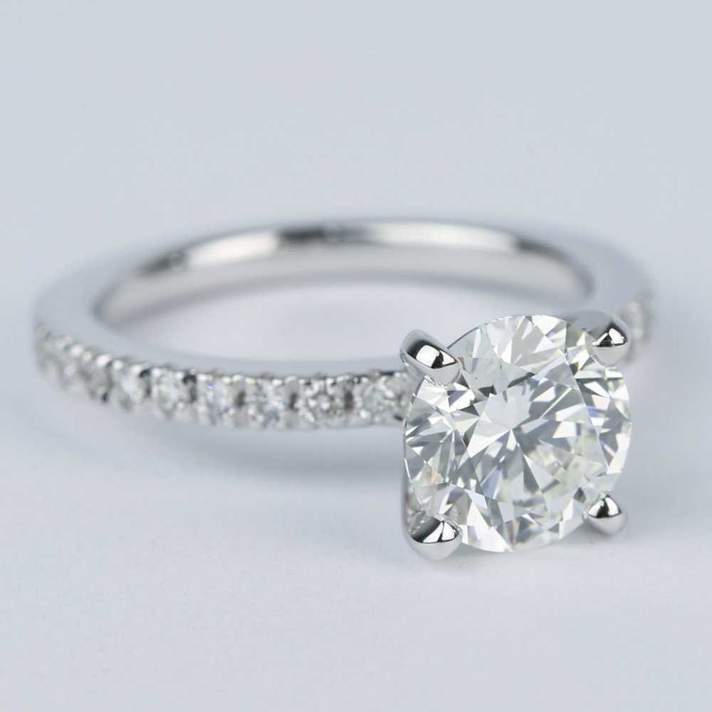 round brilliant pave diamond band