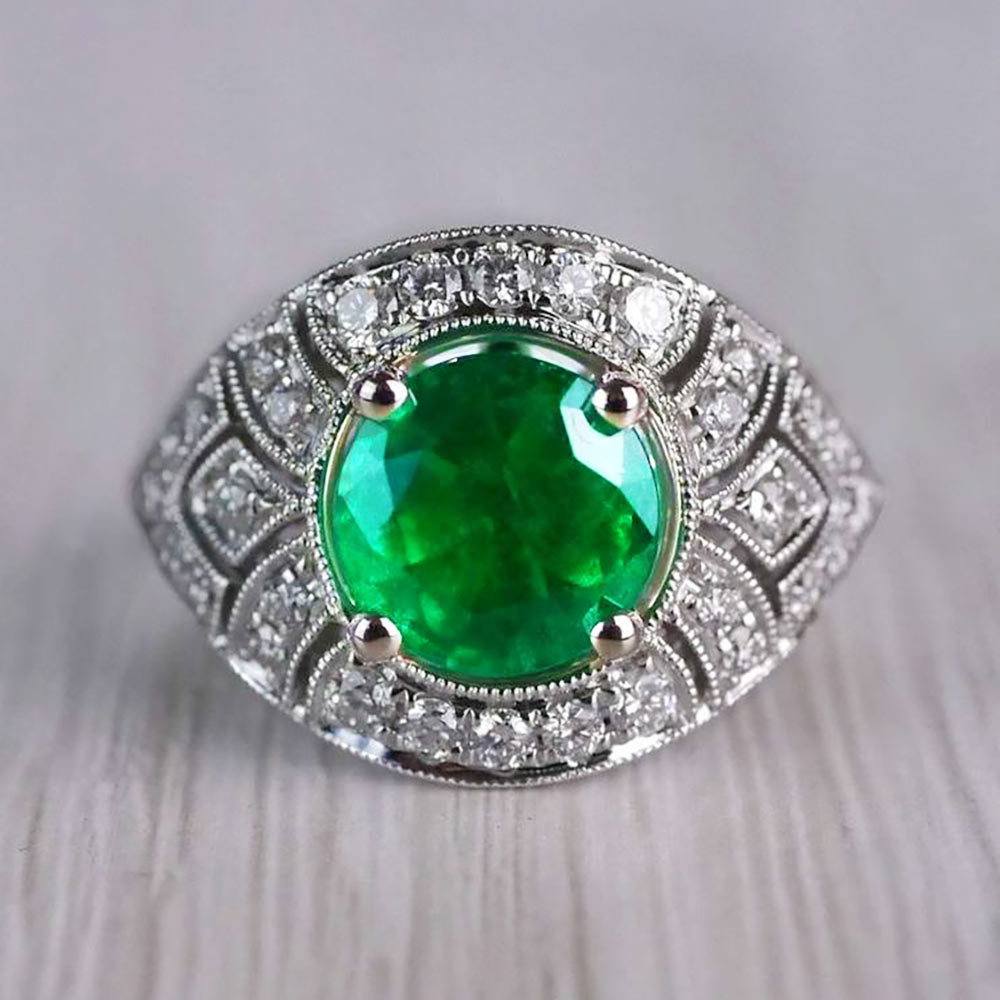 Stunning Vintage Art Deco Round Emerald Ring