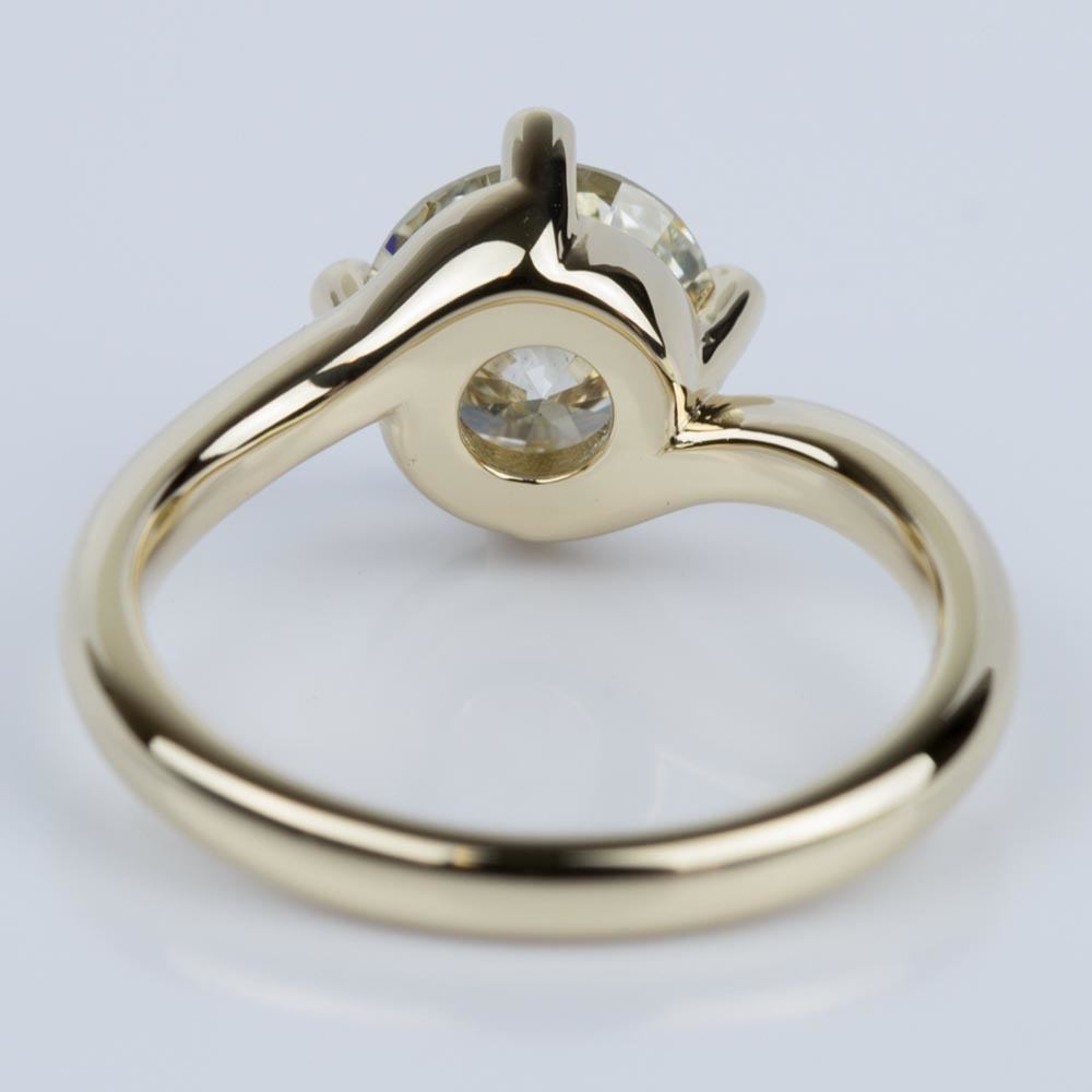 Gold Swirl Solitaire Diamond Engagement Ring (1.60 Ct)