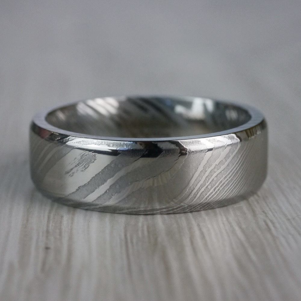 Beveled Men's Wedding Ring in Damascus Steel (7mm)