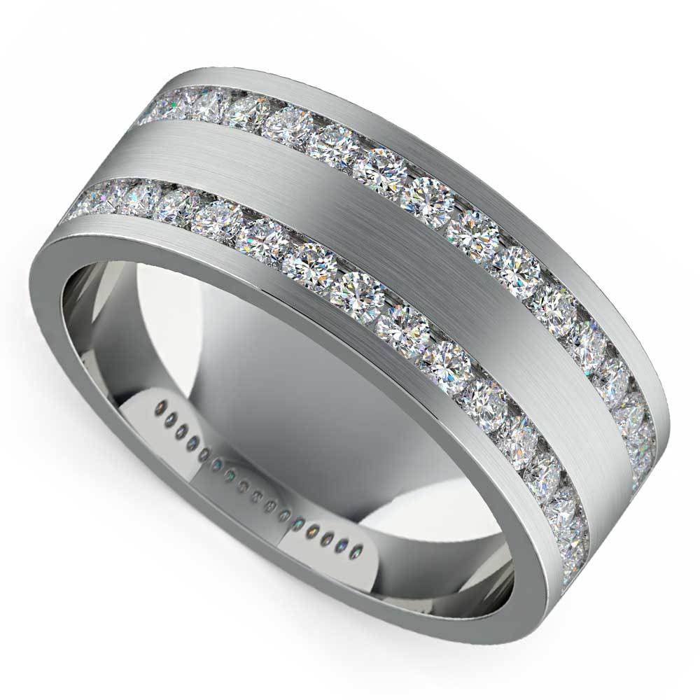 platinum ring with small diamond