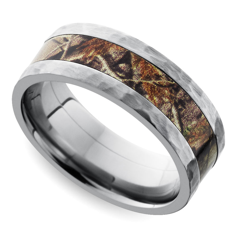 Hammered Camouflage Inlay Men's Wedding Ring in Titanium (6mm)